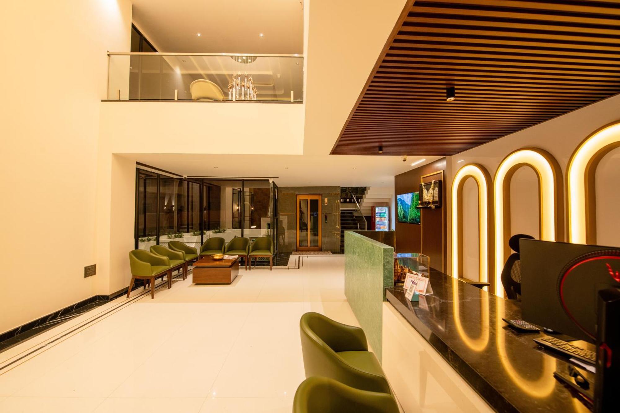 Hotel Mysore Radiance Exterior photo